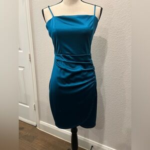 JR girls Large Ruched Dress w/spaghetti straps. Perfect for homecoming!! In GUC!